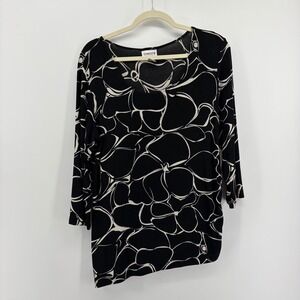Chicos Travelers Black White Abstract Floral Print 3/4 Sleeve Top Size 2 / US L